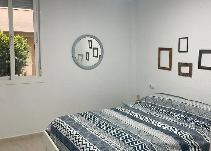 Apartamentos Inma Mayor En Primera Linea De Playa, Con Parking Y Piscina